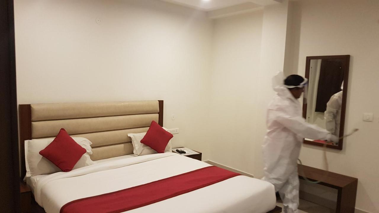 Hotel Aakash Residency Dehradun Bagian luar foto