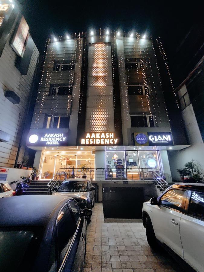 Hotel Aakash Residency Dehradun Bagian luar foto
