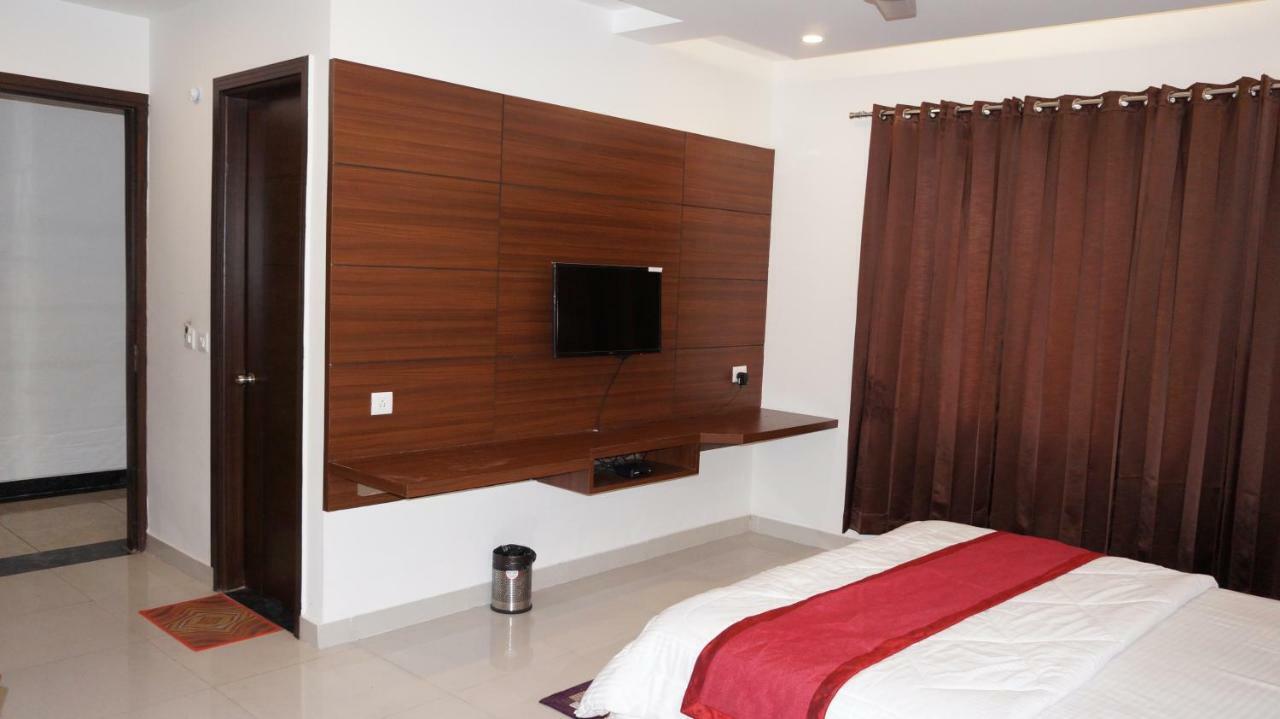 Hotel Aakash Residency Dehradun Bagian luar foto