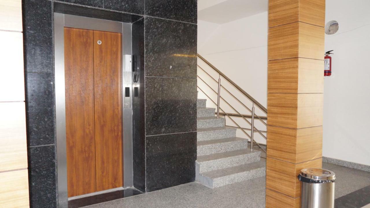 Hotel Aakash Residency Dehradun Bagian luar foto